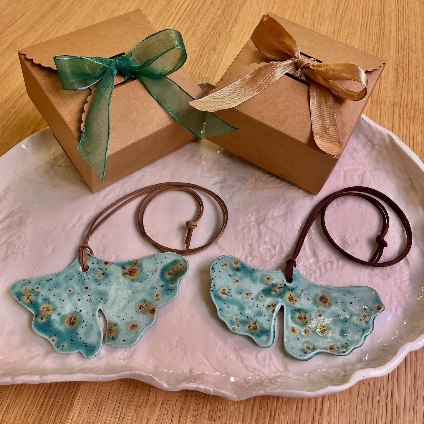 Collana con ciondolo FOGLIA di GINKGO